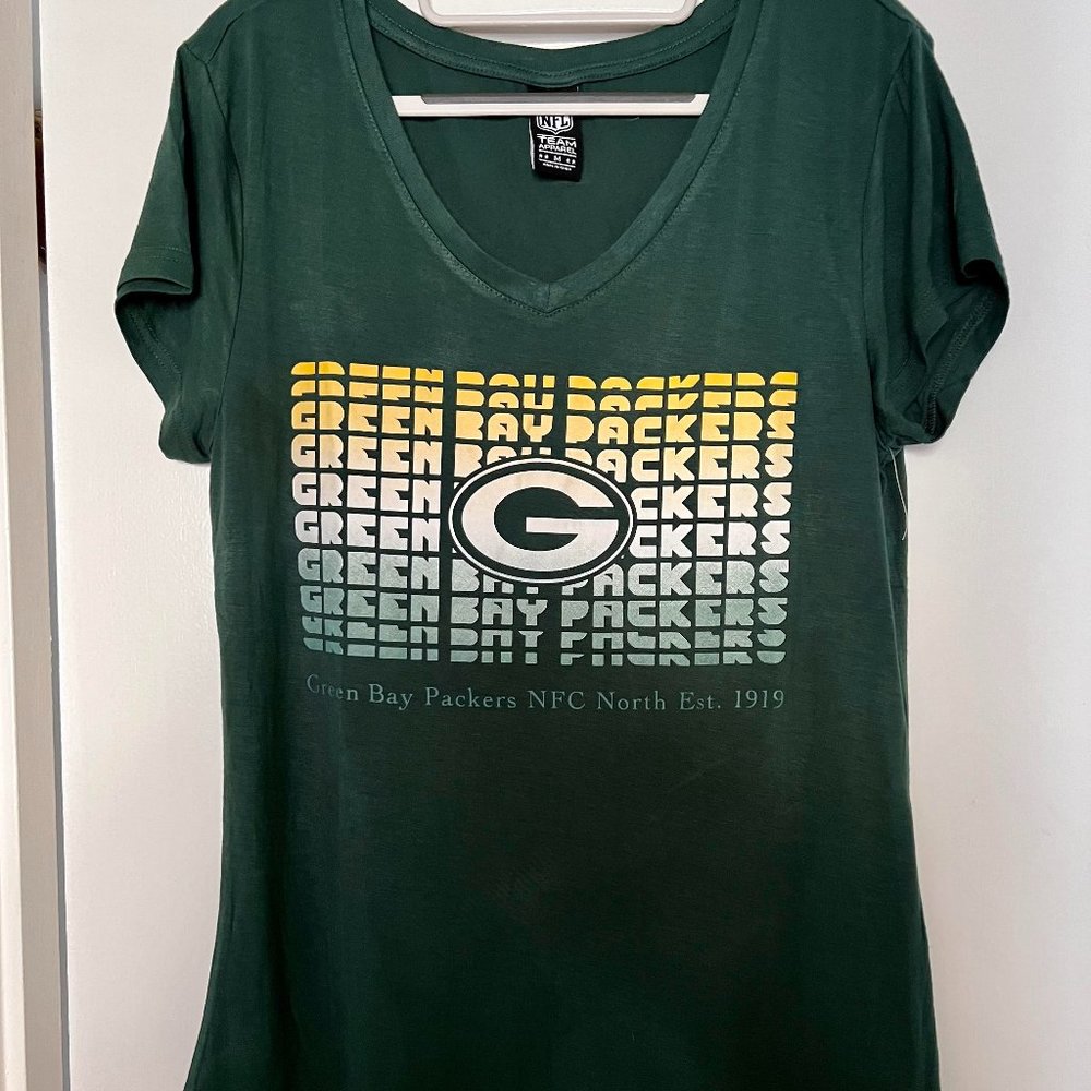 Women's Packer Football V neck Tshirt
